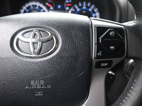 Used 2018 Toyota 4Runner SR5 image 14