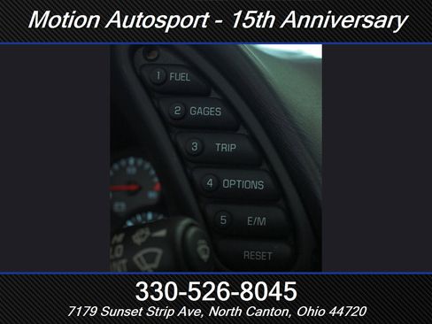 Used 2004 Chevrolet Corvette w/ Roof Package image 22