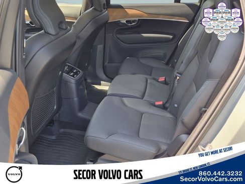 Certified 2025 Volvo XC90 T8 Plus w/ Protection Package Premier AWD/4WD image 16