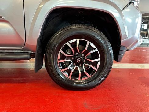 Certified 2023 Toyota Tacoma TRD Sport AWD/4WD image 29