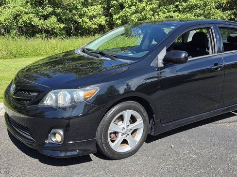 Used 2013 Toyota Corolla S FWD image 9