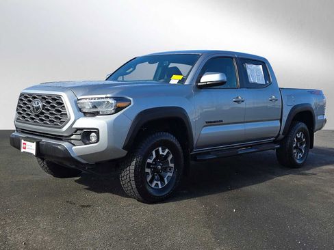 Certified 2023 Toyota Tacoma TRD Off-Road w/ Black Out Package (TMS) image 9