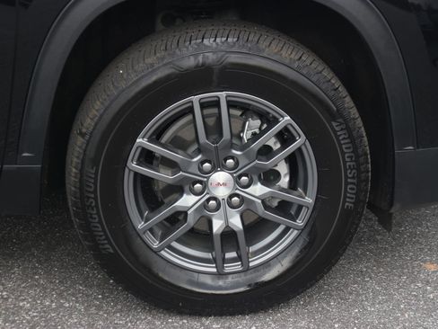 New 2025 GMC Acadia Elevation image 9