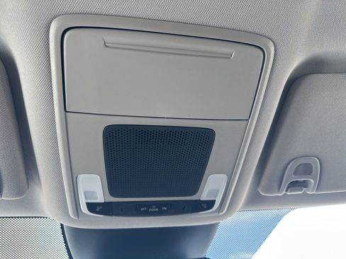 Used 2025 Honda Pilot EX-L image 81