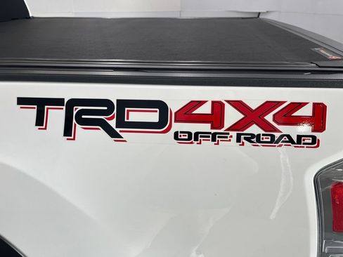 Used 2021 Toyota Tacoma TRD Off-Road AWD/4WD image 44