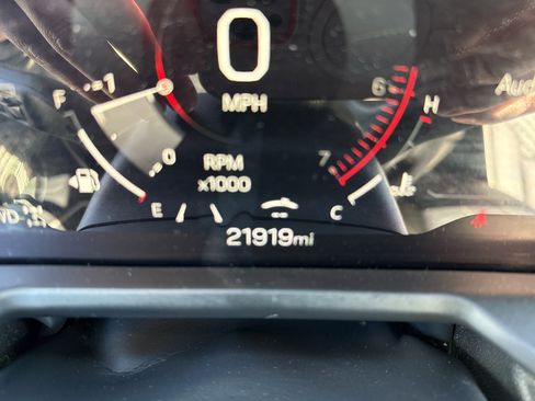 Used 2025 GMC Acadia Denali image 22