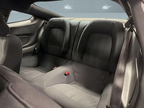 Used 2019 Ford Mustang Coupe RWD image 21
