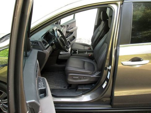 Used 2022 Honda Odyssey EX-L image 17
