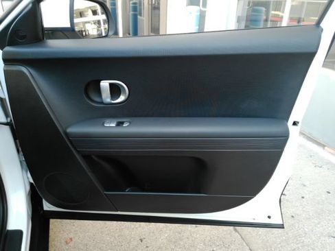 Used 2024 Hyundai Ioniq 5 SEL RWD image 20