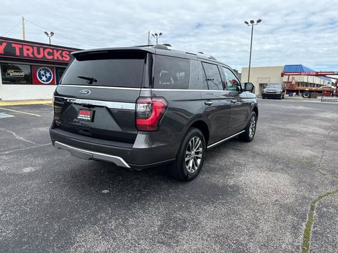 Used 2018 Ford Expedition Limited w/ Equipment Group 301A AWD/4WD image 4