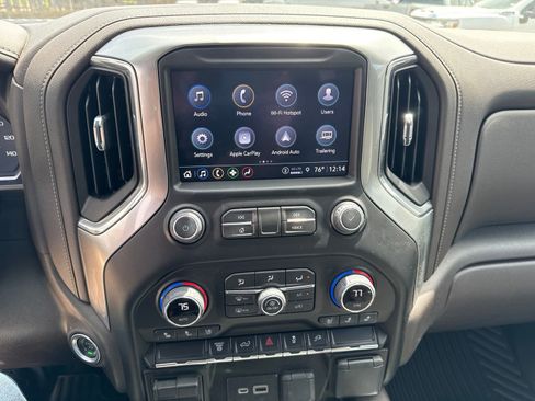 Used 2022 Chevrolet Silverado 3500 LTZ w/ LTZ Convenience Package AWD/4WD image 16