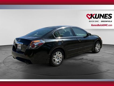 Used 2012 Nissan Altima 2.5 S FWD image 9