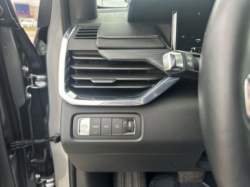 Certified 2025 GMC Acadia Elevation image 18