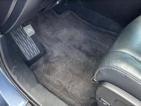 Used 2018 Toyota Highlander Limited FWD image 13