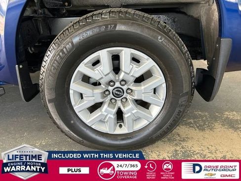 Used 2022 Nissan Frontier SV AWD/4WD image 10