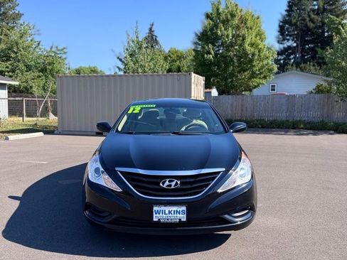 Used 2012 Hyundai Sonata GLS FWD image 2