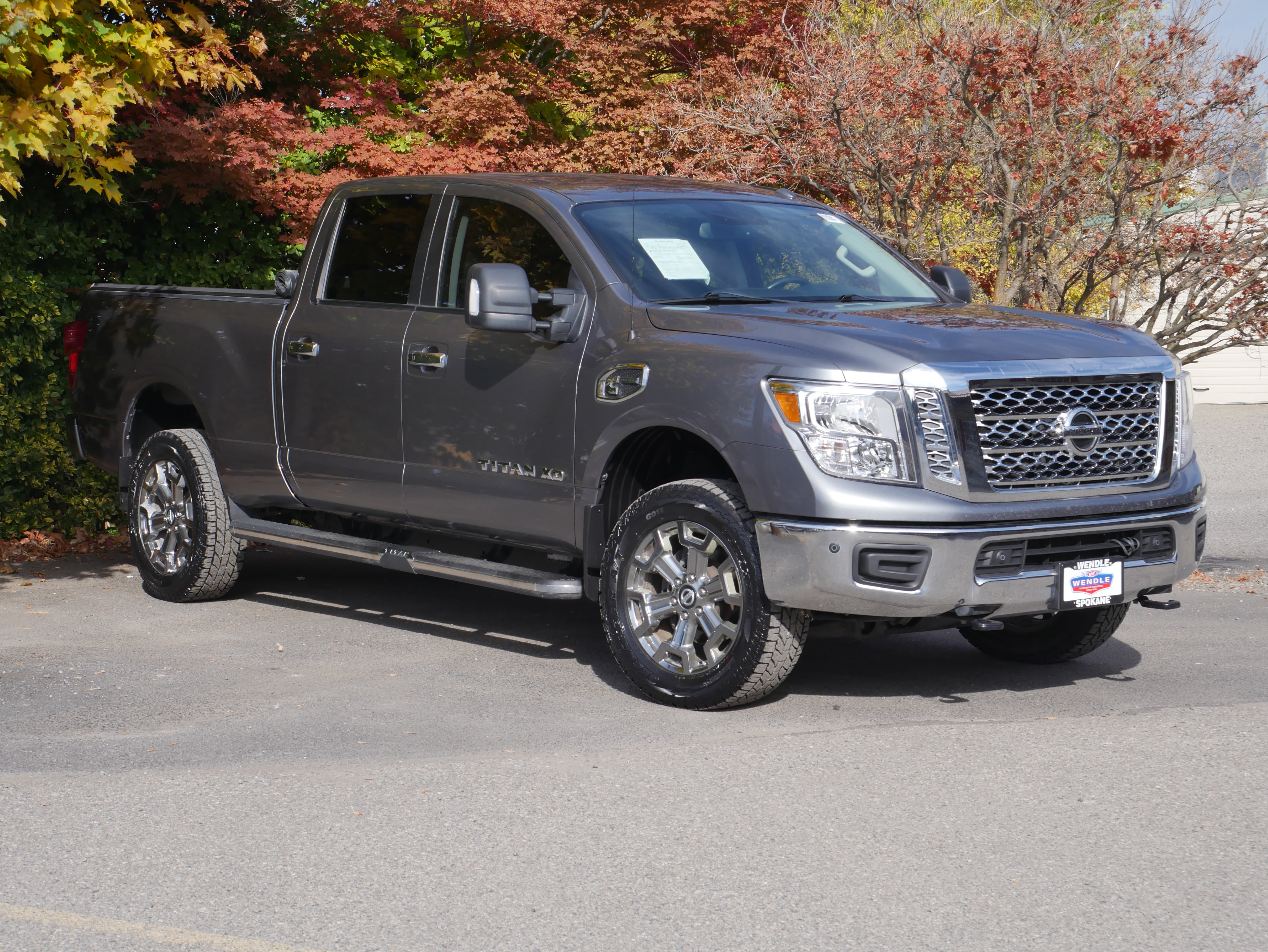Used 2018 Nissan Titan SV w/ SV Convenience Package AWD/4WD image 29