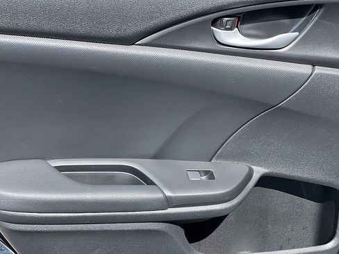 Used 2021 Honda Civic Sport image 9