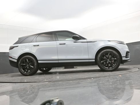 New 2026 Land Rover Range Rover Velar Dynamic SE image 39
