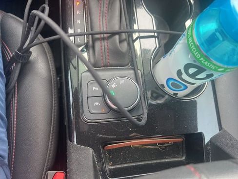 Used 2021 Chevrolet Blazer RS w/ Enhanced Convenience Package image 11