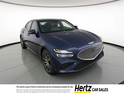 Used 2025 Genesis G70 2.5T image 1