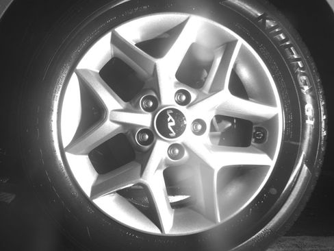 Used 2025 Kia Soul LX w/ LX Technology Package FWD image 19