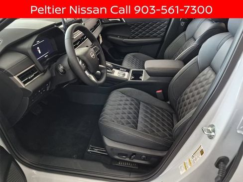 New 2026 Nissan Rogue Platinum AWD/4WD image 9