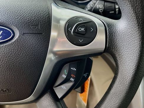 Used 2014 Ford Escape SE FWD image 29