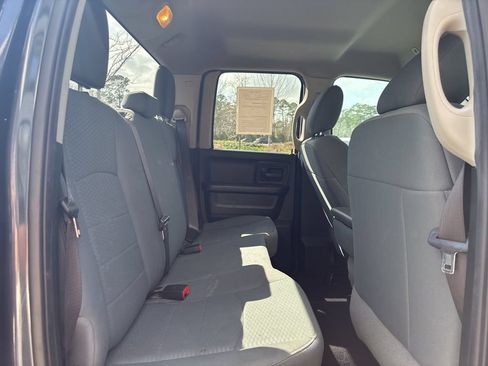 Used 2019 RAM 1500 Express w/ Express Value Package AWD/4WD image 19
