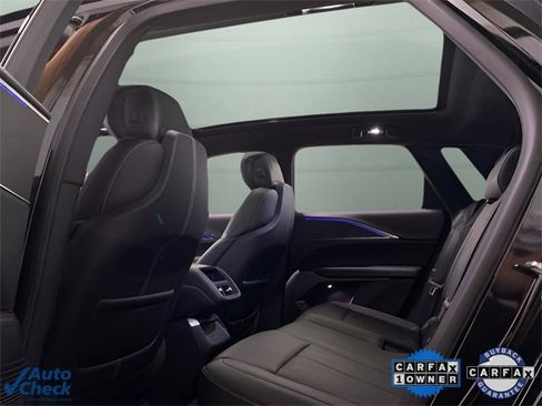 Used 2024 Cadillac Lyriq Luxury image 18