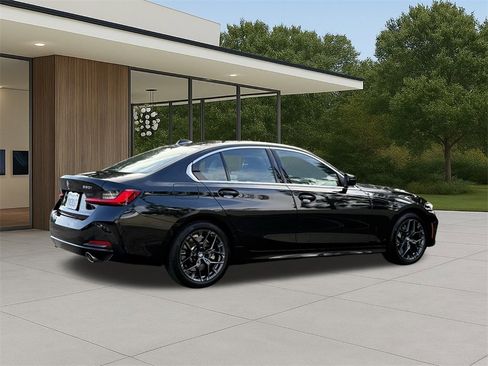 Used 2025 BMW 330i Sedan w/ Convenience Package image 7