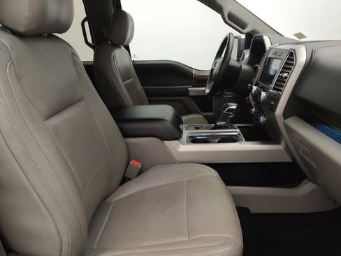 Used 2016 Ford F150 Lariat w/ Equipment Group 502A Luxury image 21