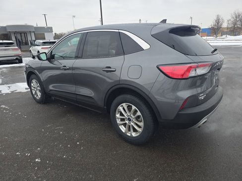 Certified 2022 Ford Escape SE w/ Convenience Package AWD/4WD image 3