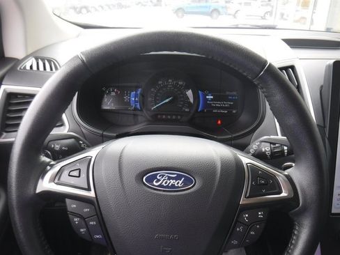 Used 2024 Ford Edge SEL image 30