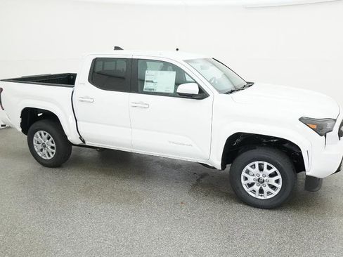 New 2025 Toyota Tacoma SR5 image 27