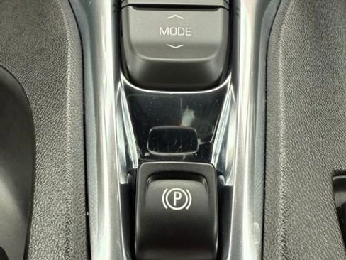 Used 2018 Chevrolet Camaro SS image 29