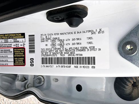 Used 2023 Toyota Tacoma TRD Off-Road image 30