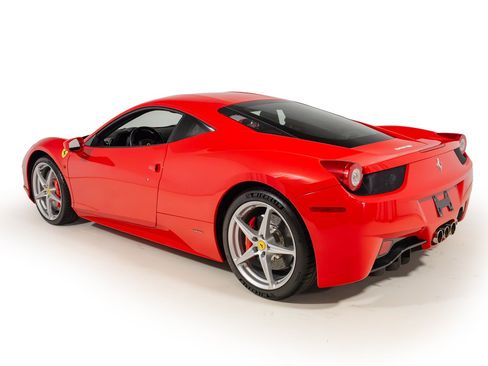 Used 2011 Ferrari 458 Italia Coupe RWD image 4
