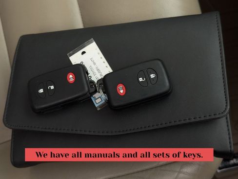 Used 2011 Toyota Land Cruiser image 44