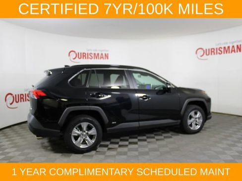 Used 2025 Toyota RAV4 XLE AWD/4WD image 9