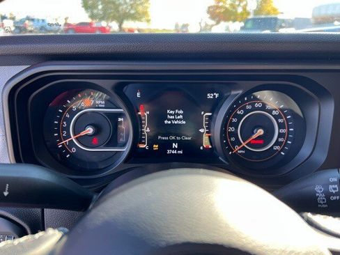 Certified 2025 Jeep Wrangler Sport S image 13