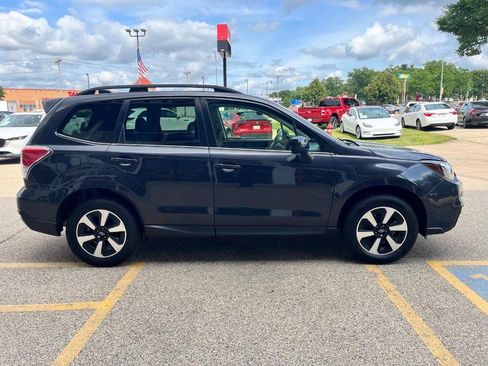 Used 2018 Subaru Forester 2.5i Limited w/ Popular Package #2 AWD/4WD image 4