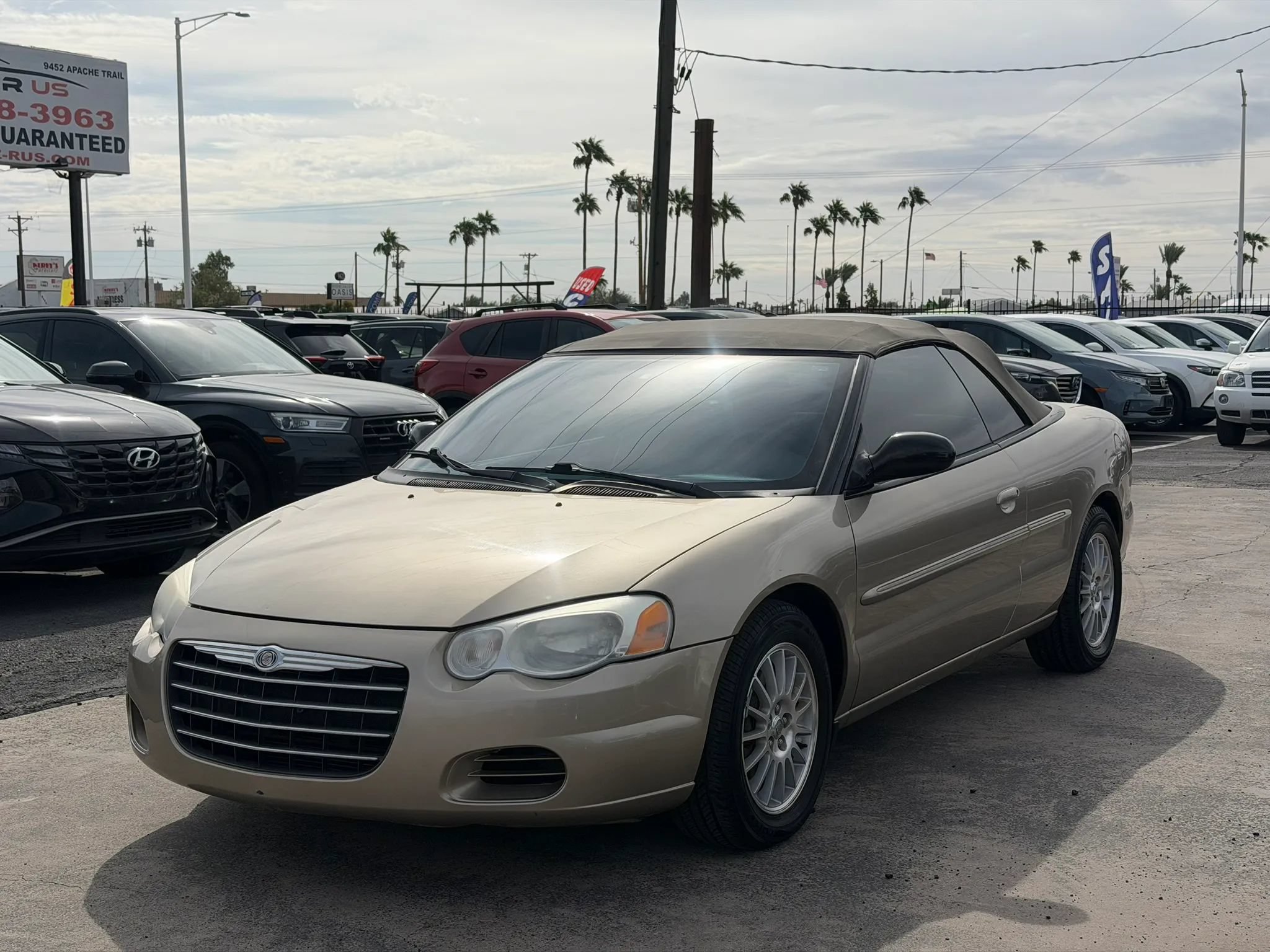 Used 2004 Chrysler Sebring LX w/ Security Group FWD image 1