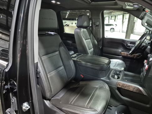 Used 2023 GMC Sierra 3500 Denali w/ Denali Ultimate Package AWD/4WD image 28
