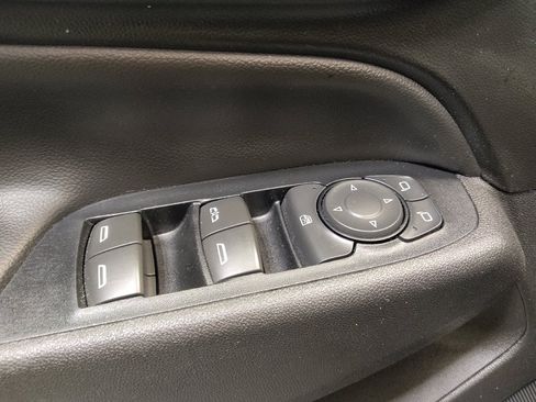 Used 2018 Chevrolet Equinox LT w/ LPO, Floor Liner Package FWD image 27