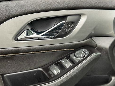 Used 2020 Chevrolet Traverse RS w/ LPO, Floor Liner Package image 24
