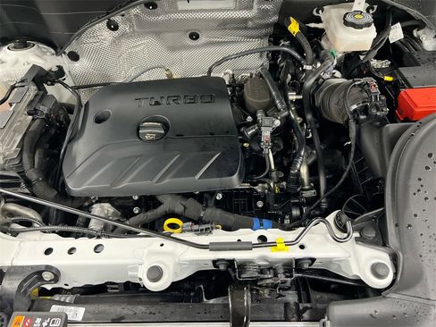 Used 2025 Buick Encore GX Sport Touring w/ Comfort Package image 24