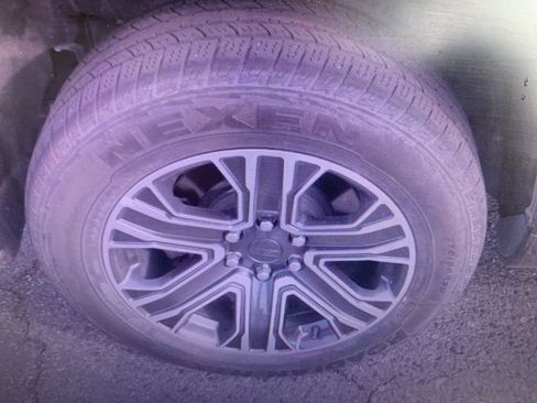 Used 2024 Jeep Wagoneer Series II image 3