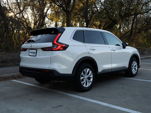 Certified 2025 Honda CR-V LX image 9