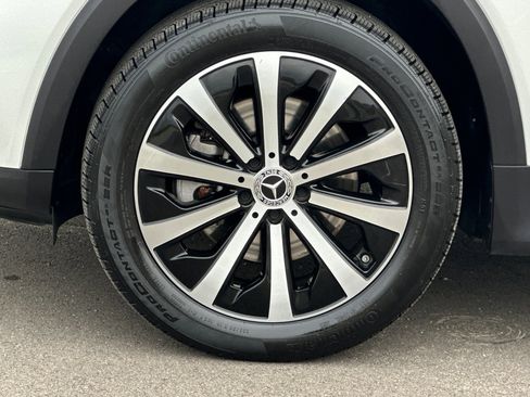 Certified 2021 Mercedes-Benz GLB 250 4MATIC image 25